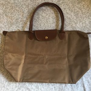 Bag. Brown nylon